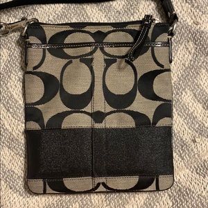 Coach Over the body purse